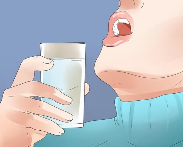 Nước muối giúp hỗ trợ điều trị viêm họng hạt hiệu quả